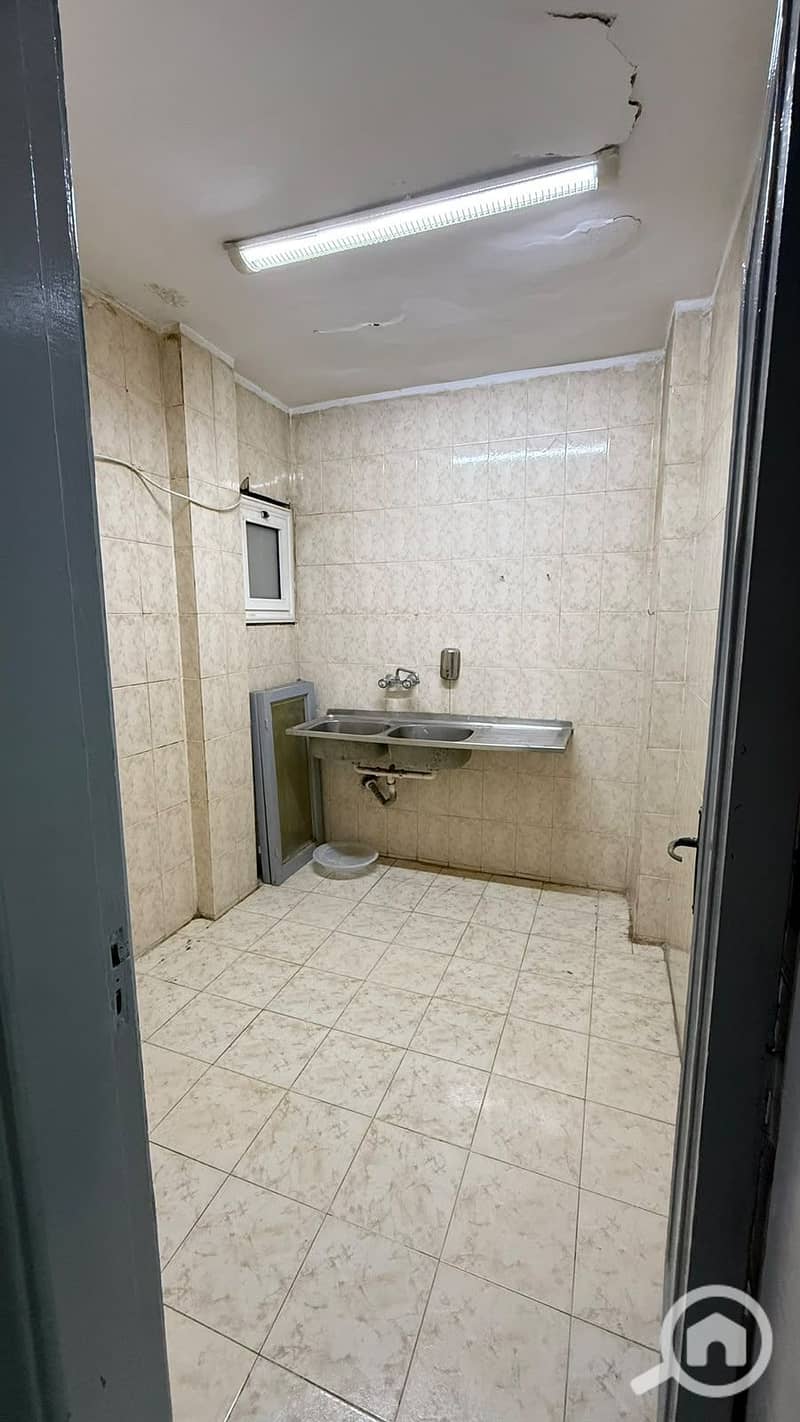 10 47910cc7-fb55-4ae9-a36e-fd7a01cb37e7. jpg
