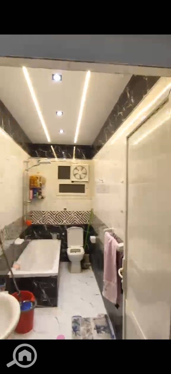 28 219929. jpg