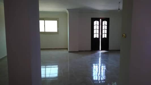 3 Bedroom Apartment for Rent in 6th of October, Giza - شقة للايجار بالدور الثاني علوي بالحي العاشر ، ٣ غرف نوم و ٣ حمامات 3 Bedroom Apartment for Rent in 6th of October, Giza - شقة للايجار بالدور الثاني علوي بالحي العاشر ، ٣ غرف نوم و ٣ حمامات