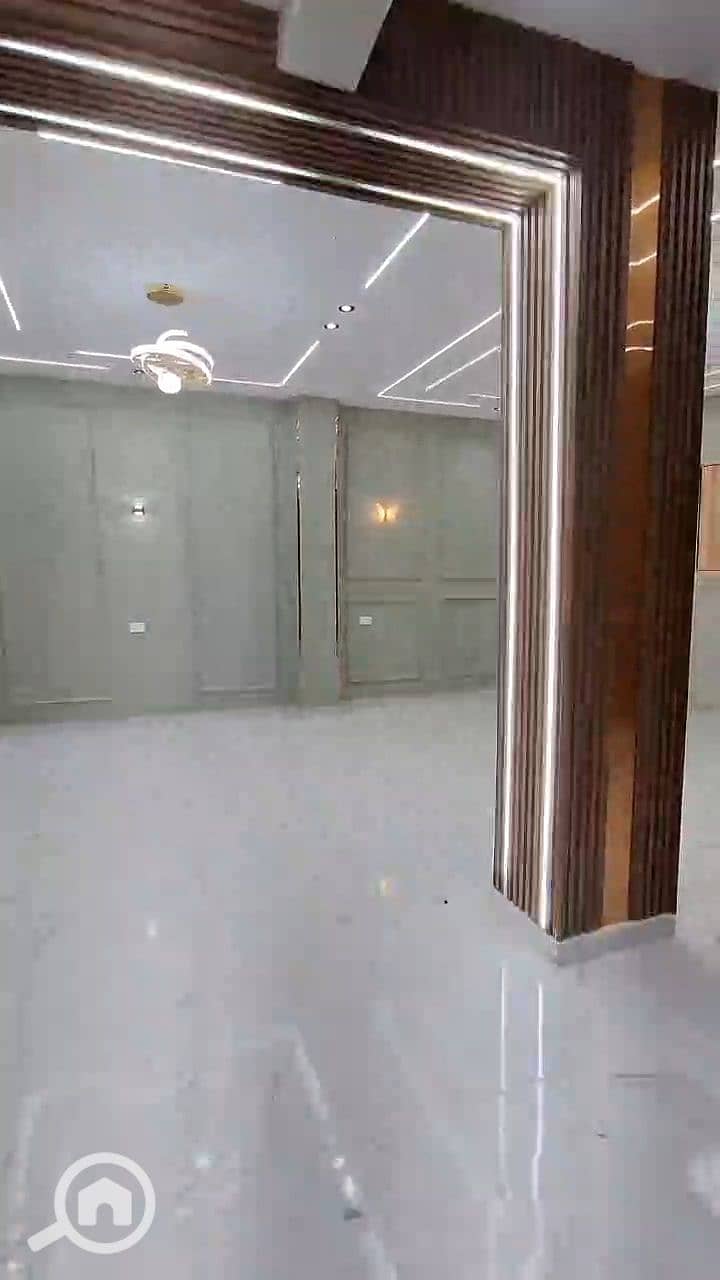 8 215a4cbd-af33-427f-aef3-1f82cd3eec0b. jpg