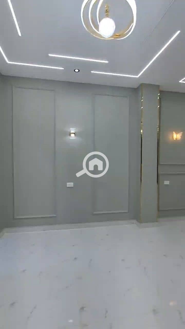 10 eb3cd7dd-5789-406f-bad9-4285aa6517cf. jpg