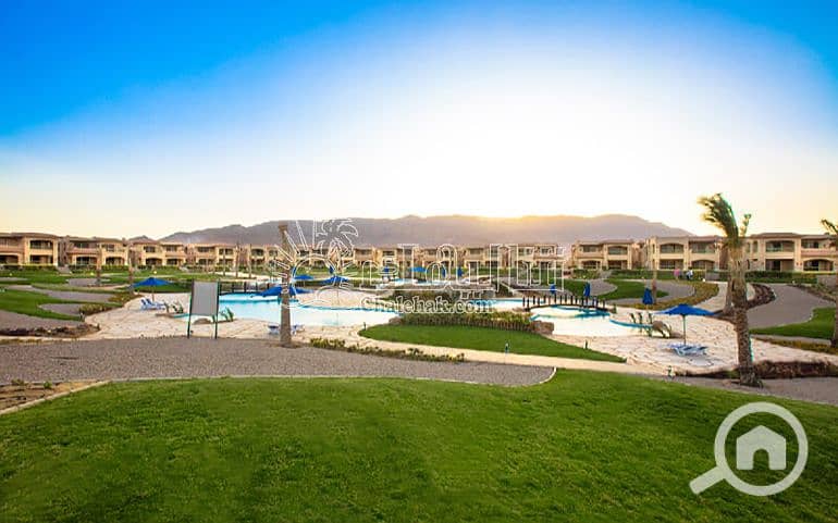 2 فيلا-للبيع-منتجع-لافيستا-توباز-العين-السخنة-Villa-for-sale-lavista-topaz-resort-ain-sokhna- (1). jpg
