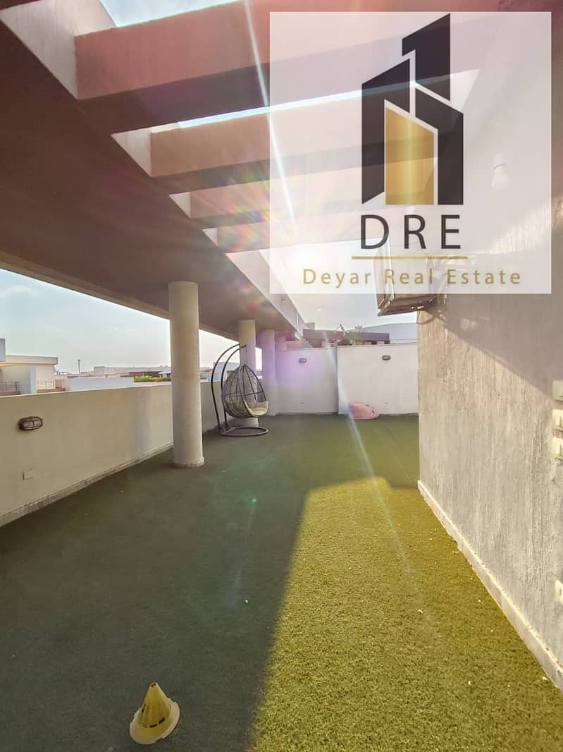 12 WhatsApp Image 2026-10-05 at 14.54. 03. jpeg