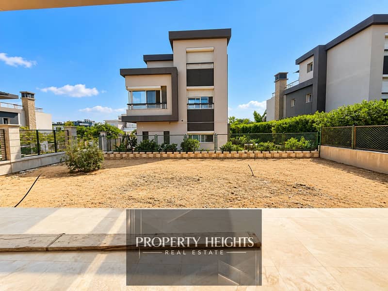 Modern Villa Beyond the Sunny Yard. png Modern Villa Beyond the Sunny Yard. png
