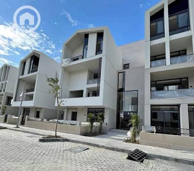 4 Bedroom Duplex for Sale in Sheikh Zayed, Giza - 624180218_4191916007739912_8733363528333563223_n. jpg