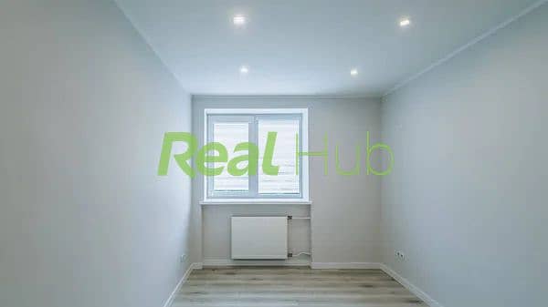 3 depositphotos_498493700-stock-photo-contemporary-interior-of-empty-room. jpg