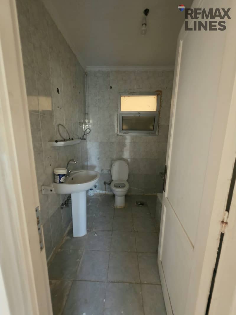 13 1000380014. jpg
