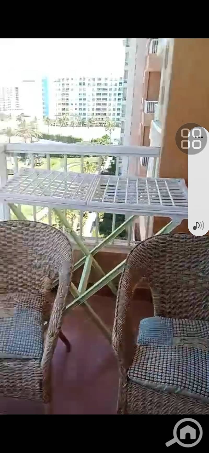 3 1000797512. jpg