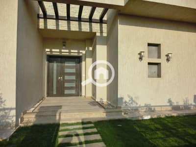 فیلا 5 غرف نوم للايجار في الشيخ زايد، الجيزة - 1000800130. jpg