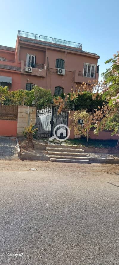 فیلا 6 غرف نوم للبيع في الشيخ زايد، الجيزة - WhatsApp Image 2026-10-05 at 6.23. 17 PM. jpeg فیلا 6 غرف نوم للبيع في الشيخ زايد، الجيزة - WhatsApp Image 2026-10-05 at 6.23. 17 PM. jpeg