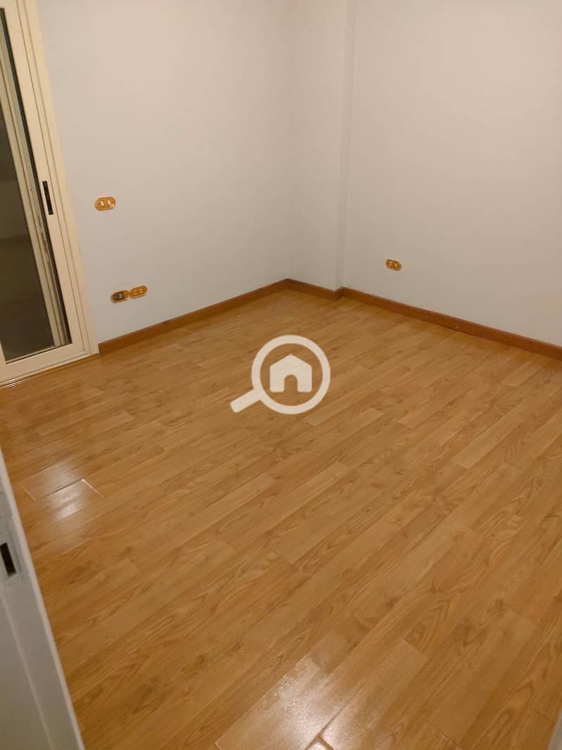 7 1000687005. jpg