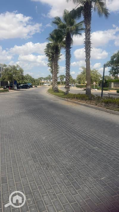 تاون هاوس 5 غرف نوم للايجار في الشيخ زايد، الجيزة - WhatsApp Image 2026-10-05 at 9.32. 58 PM(1). jpeg تاون هاوس 5 غرف نوم للايجار في الشيخ زايد، الجيزة - WhatsApp Image 2026-10-05 at 9.32. 58 PM(1). jpeg