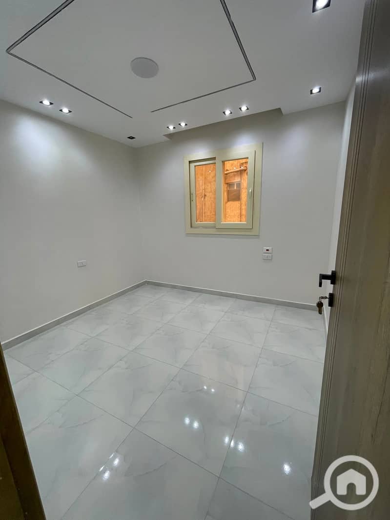 8 106879. jpg