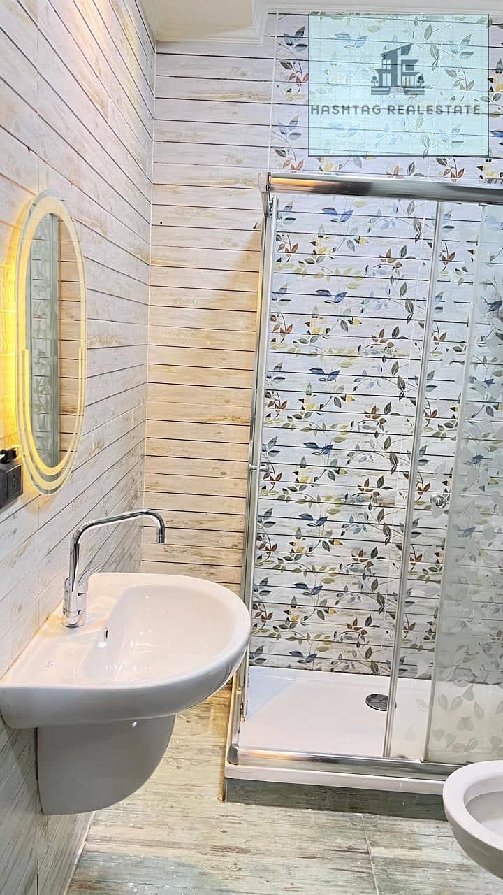 10 1000828327. jpg