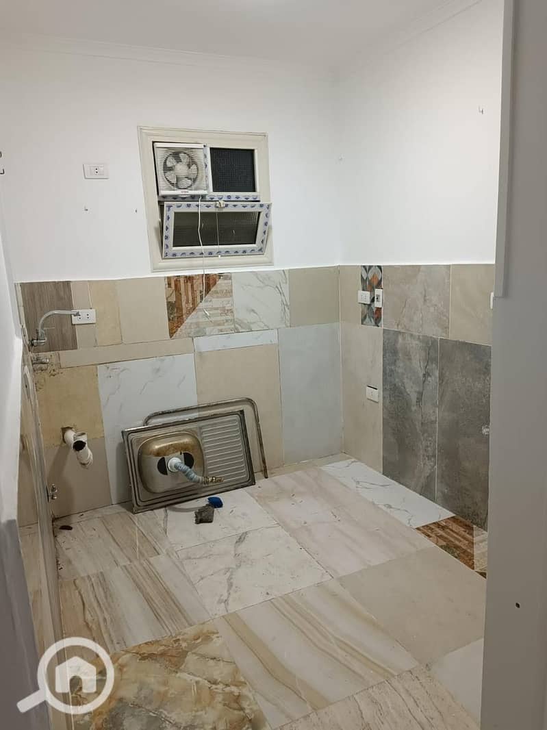 3 301f7fe9-784a-46a0-a046-2add1d68f022. jpeg
