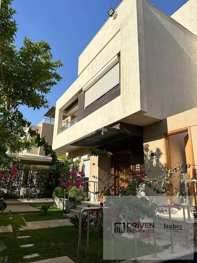5 Bedroom Villa for Sale in 6th of October, Giza - WhatsApp Image 2026-10-02 at 5.56. 47 PM (1). jpeg