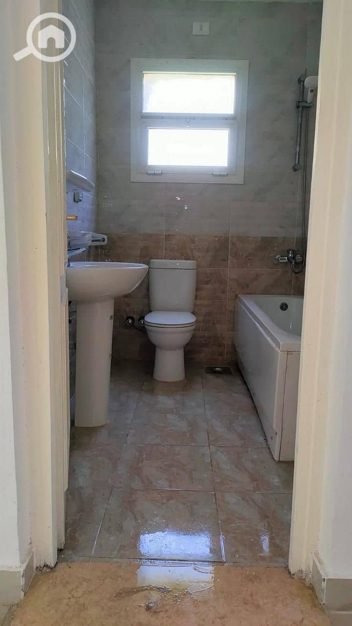 9 1000789561. jpg