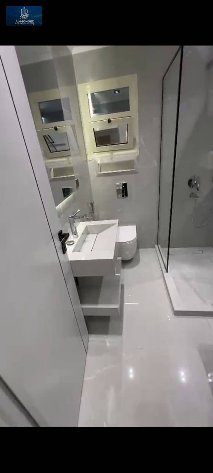 6 1000868994. png