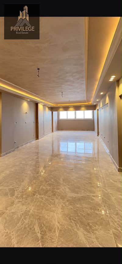 3 Bedroom Flat for Sale in Mokattam, Cairo - 58ce9594-2b27-4849-b344-390fc7ff6ca1. jpg 3 Bedroom Flat for Sale in Mokattam, Cairo - 58ce9594-2b27-4849-b344-390fc7ff6ca1. jpg