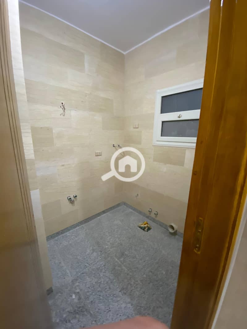 12 1002725108. jpg