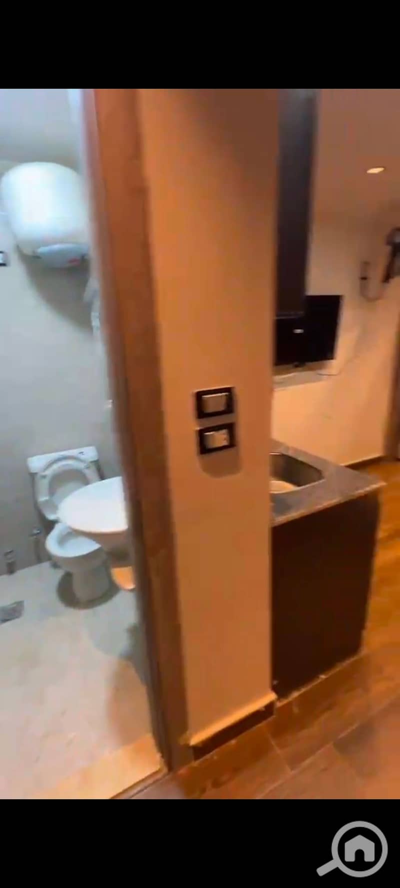 11 1000268827. jpg