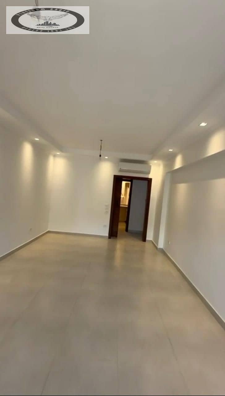5 89d49dcf-307d-4617-9a4a-2e4101b86787. jpg