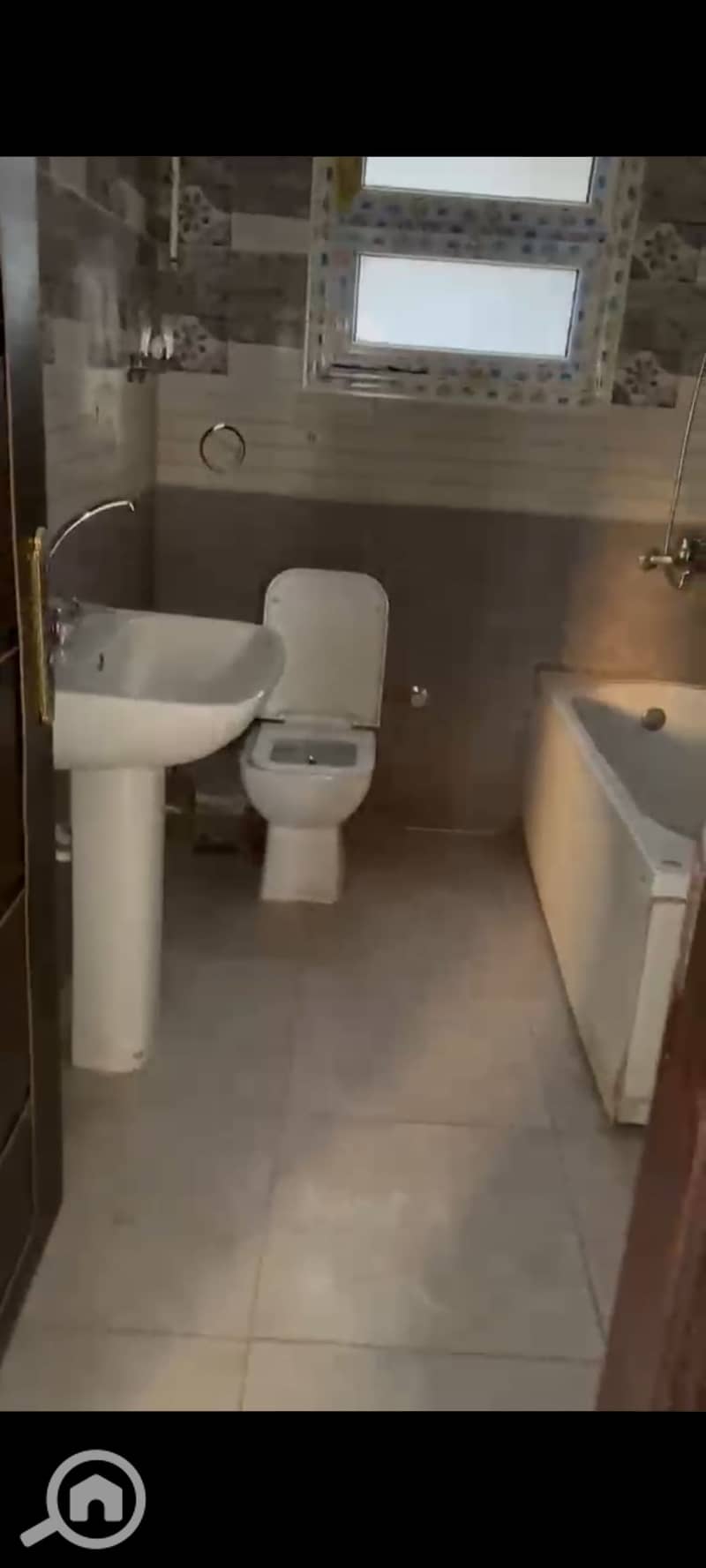 8 1000328369. jpg