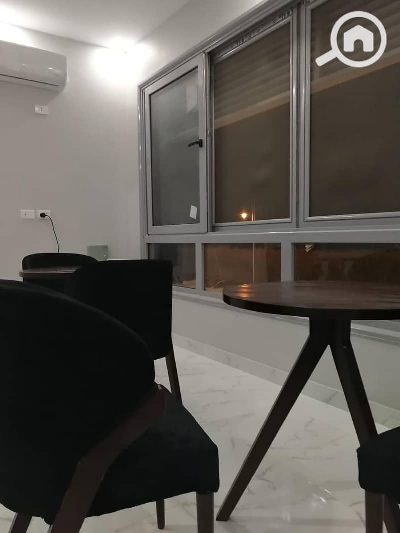 4 1000651384. jpg