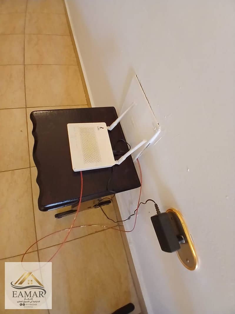 8 155256de-fe09-45cd-9d4d-7718738fd3de. jpg