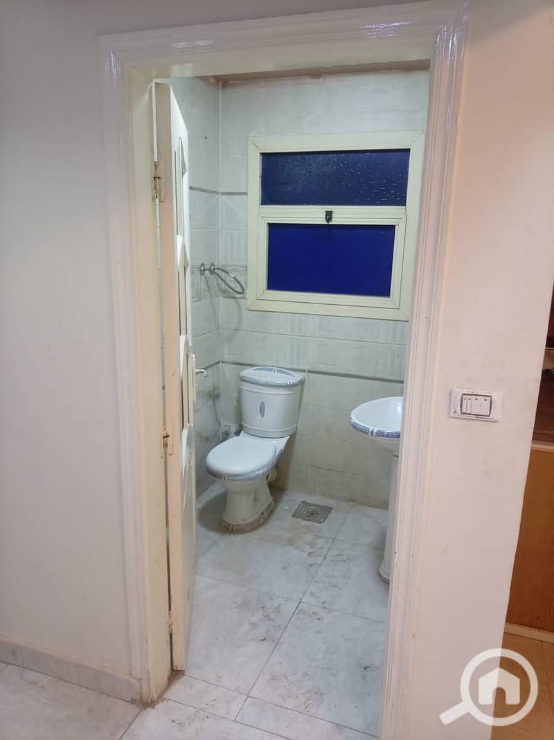 8 1000934571. jpg
