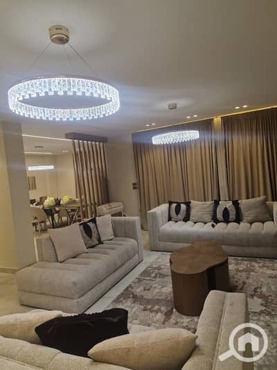 4 Bedroom Flat for Rent in Madinaty, Cairo - WhatsApp Image 2026-10-06 at 16.40. 39 (3). jpeg 4 Bedroom Flat for Rent in Madinaty, Cairo - WhatsApp Image 2026-10-06 at 16.40. 39 (3). jpeg