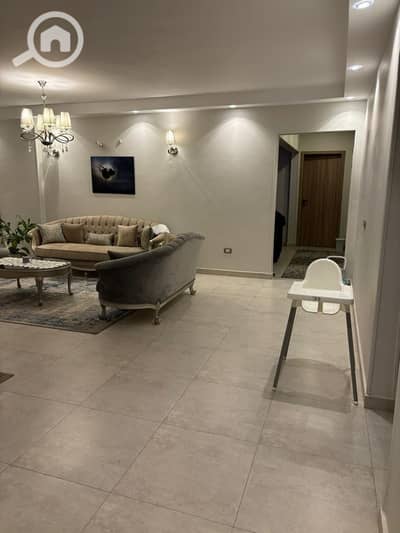 3 Bedroom Apartment for Sale in Sheikh Zayed, Giza - b6be9ff6-5ed5-4444-a088-bad18de6792a. jpg 3 Bedroom Apartment for Sale in Sheikh Zayed, Giza - b6be9ff6-5ed5-4444-a088-bad18de6792a. jpg