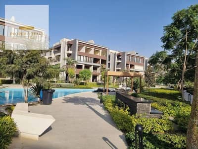 4 Bedroom Penthouse for Sale in New Cairo, Cairo - فالتجمع بسعر لقطه بنتهاوس بسعر القديم لضروري البيع داخل كمبوند ميدتاون
