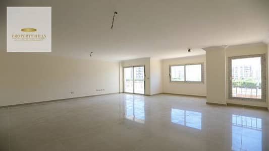 3 Bedroom Townhouse for Sale in Mostakbal City, Cairo - فيلا متشطبه بالكامل 3ادوار بجوار مدينتي بالتقسيط او كاش