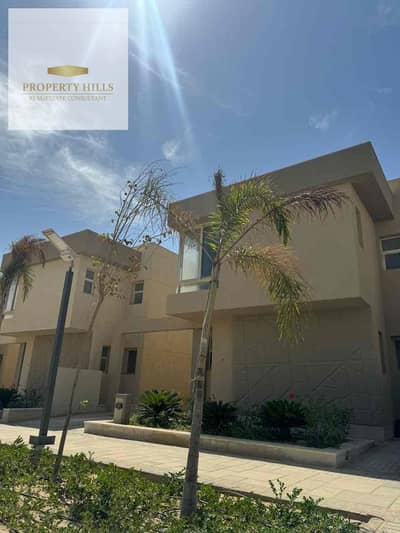 4 Bedroom Townhouse for Sale in 6th of October, Giza - 0d15c5bf-1eb3-4236-a71e-62dbd77a7e5b. jpg 4 Bedroom Townhouse for Sale in 6th of October, Giza - 0d15c5bf-1eb3-4236-a71e-62dbd77a7e5b. jpg