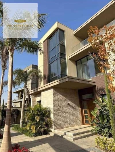 4 Bedroom Townhouse for Sale in 6th of October, Giza - WhatsApp Image 2025-10-20 at 00.34. 39_61f040f8. jpg