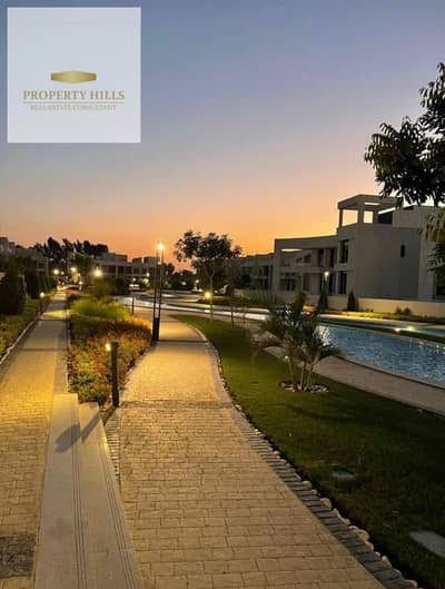 5 Bedroom Townhouse for Sale in Sheikh Zayed, Giza - 3b55adc8-f866-4bce-a6a8-1b99fb4f7948. jpg 5 Bedroom Townhouse for Sale in Sheikh Zayed, Giza - 3b55adc8-f866-4bce-a6a8-1b99fb4f7948. jpg