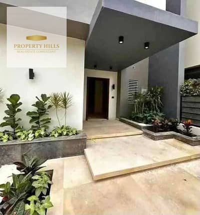 4 Bedroom Villa for Sale in New Cairo, Cairo - 22cdccbe-b5b0-48df-83c5-54646a5fcd66. jpg 4 Bedroom Villa for Sale in New Cairo, Cairo - 22cdccbe-b5b0-48df-83c5-54646a5fcd66. jpg
