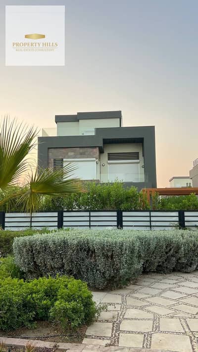 4 Bedroom Villa for Sale in New Cairo, Cairo - 7ed71ece-e4d2-45db-9b2d-c309a79bea4a. jpg