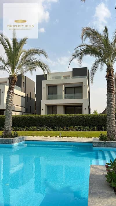 4 Bedroom Villa for Sale in Shorouk City, Cairo - f04f8fe8-d138-4bd6-bd64-ccc55e1e8f7b. jpg 4 Bedroom Villa for Sale in Shorouk City, Cairo - f04f8fe8-d138-4bd6-bd64-ccc55e1e8f7b. jpg