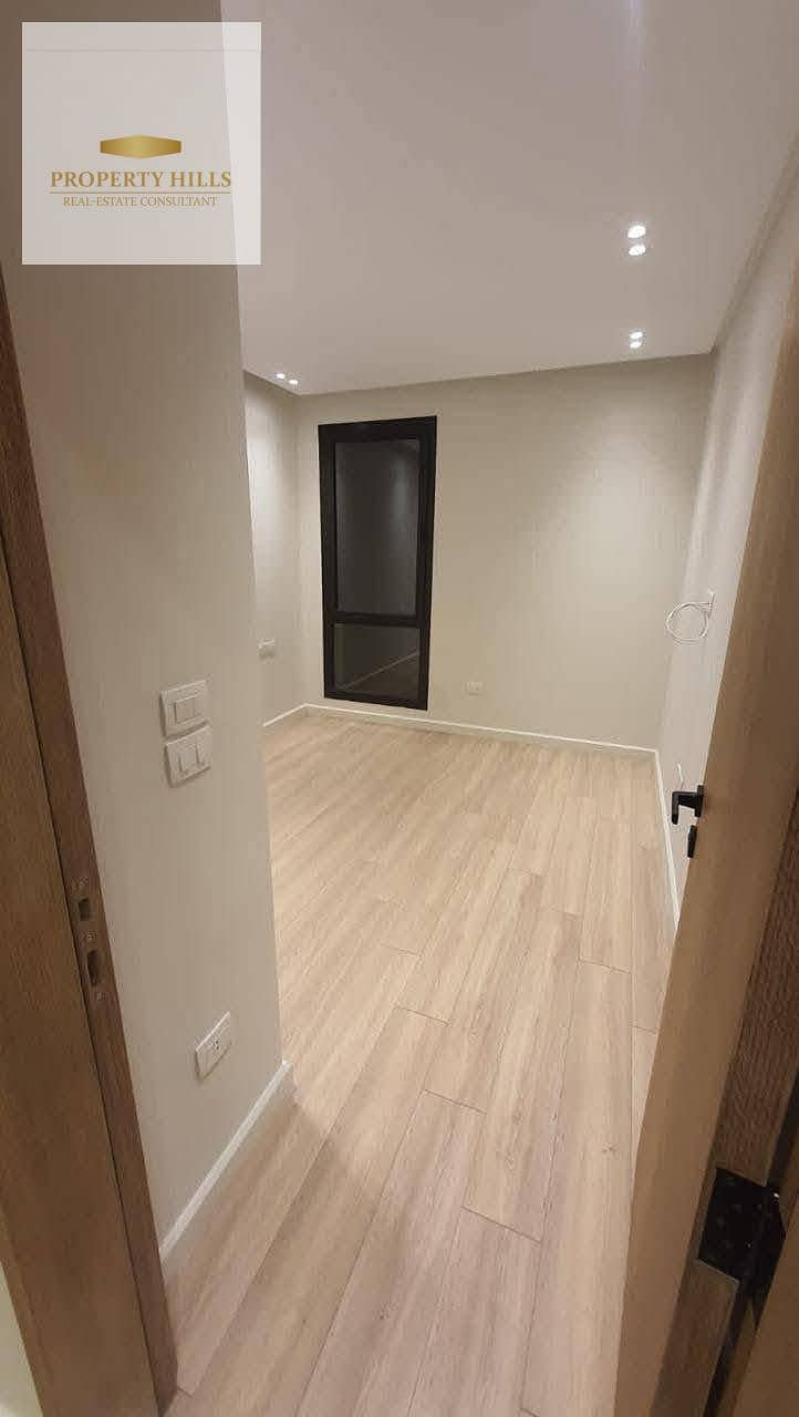 3 80852. jpg