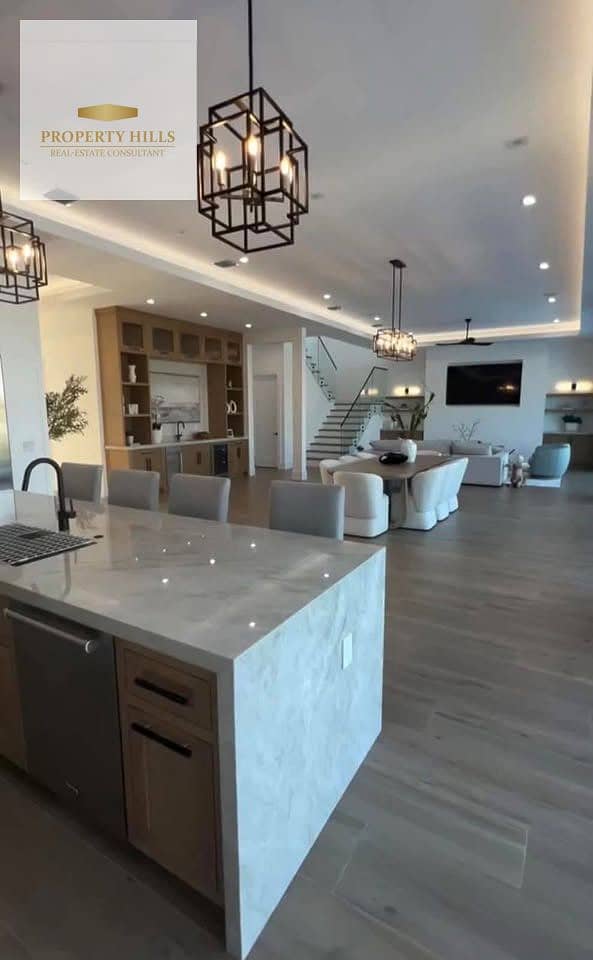 8 727823570_1505803973826457_685360210793590522_n. jpg