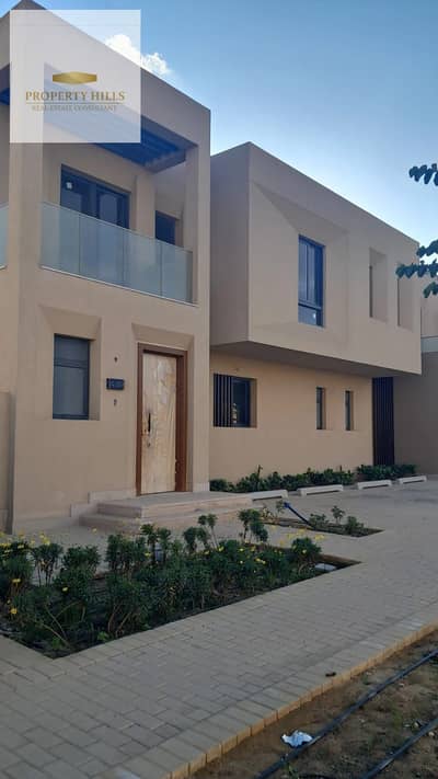 4 Bedroom Villa for Sale in Sheikh Zayed, Giza - 41dd2395-8604-47f8-9808-81824912c252. jpg 4 Bedroom Villa for Sale in Sheikh Zayed, Giza - 41dd2395-8604-47f8-9808-81824912c252. jpg