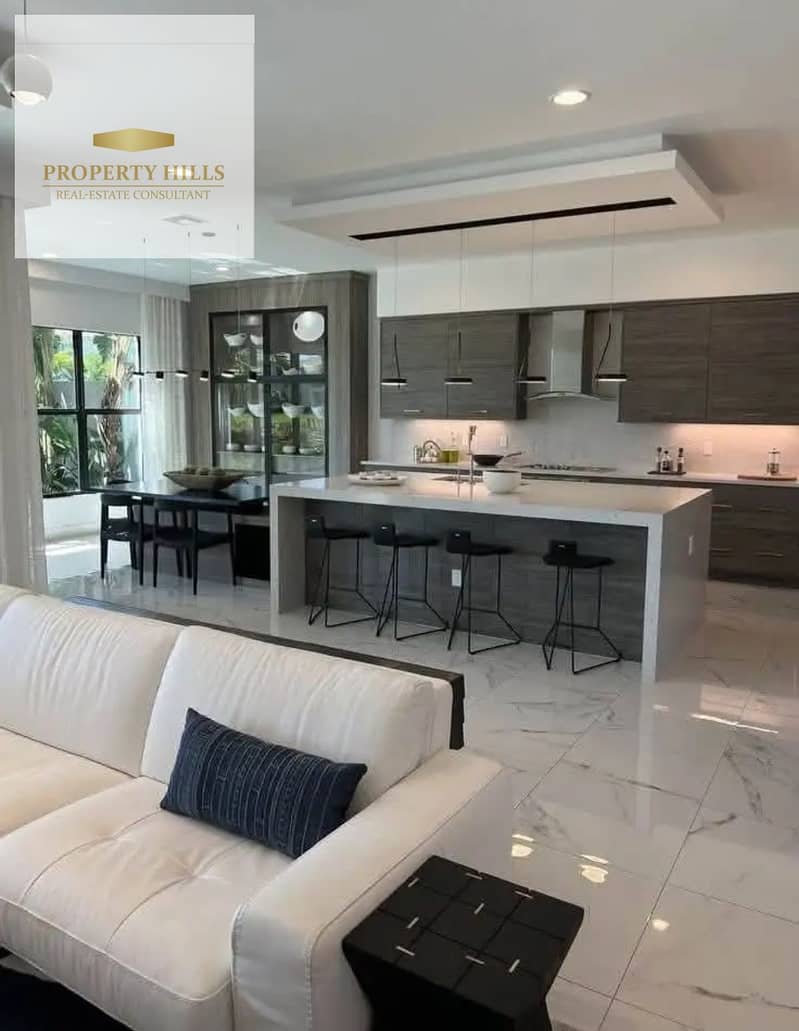 10 1000332011. jpg