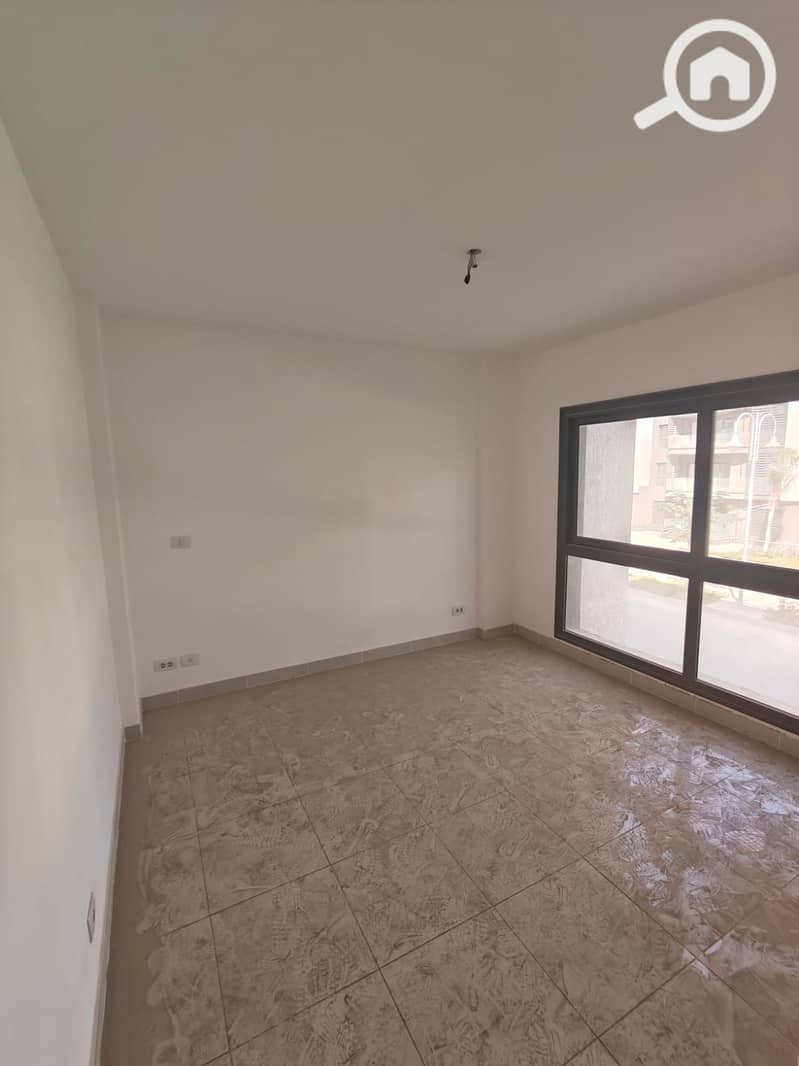 9 1000977119. jpg