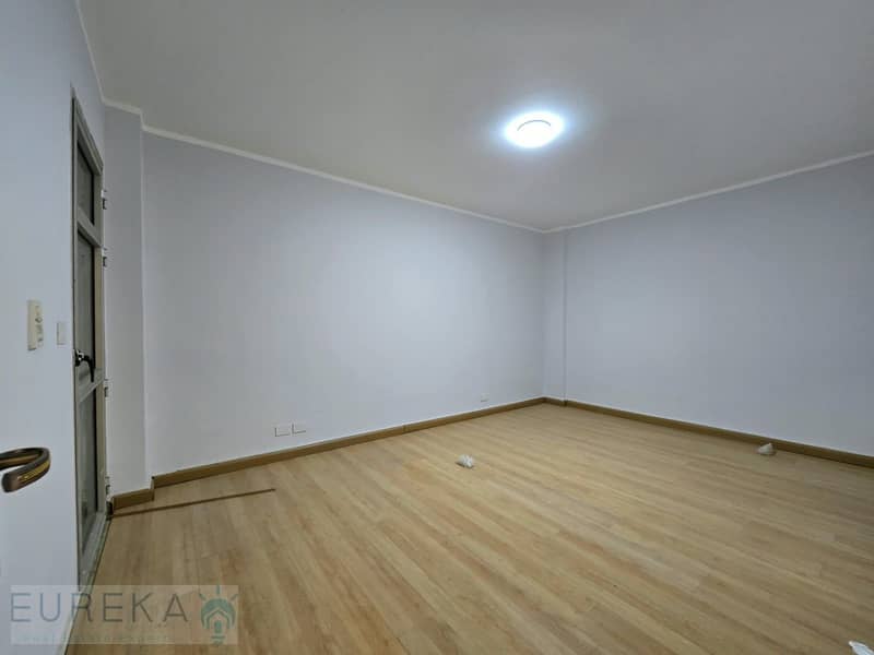 3 1001081506. jpg