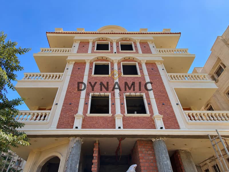 4 Grand Neoclassical Building Under Construction. png