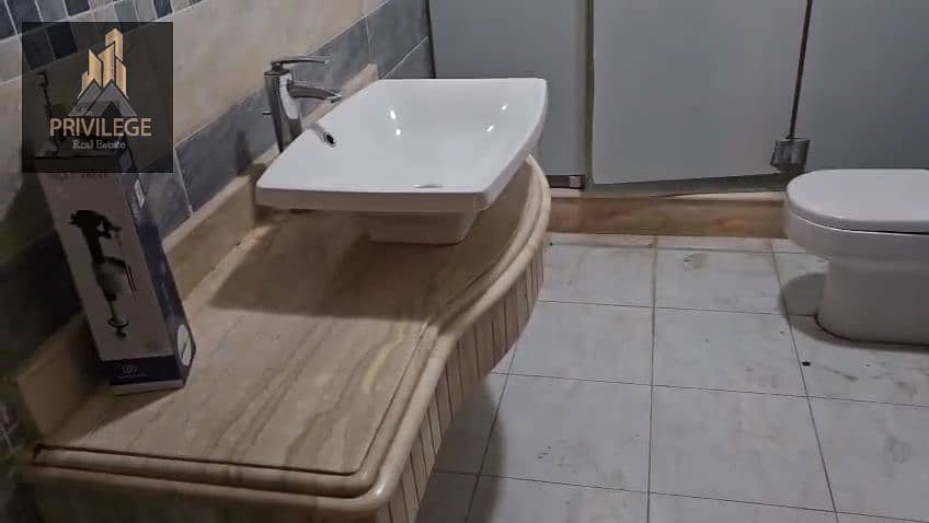 10 1000076057. jpg