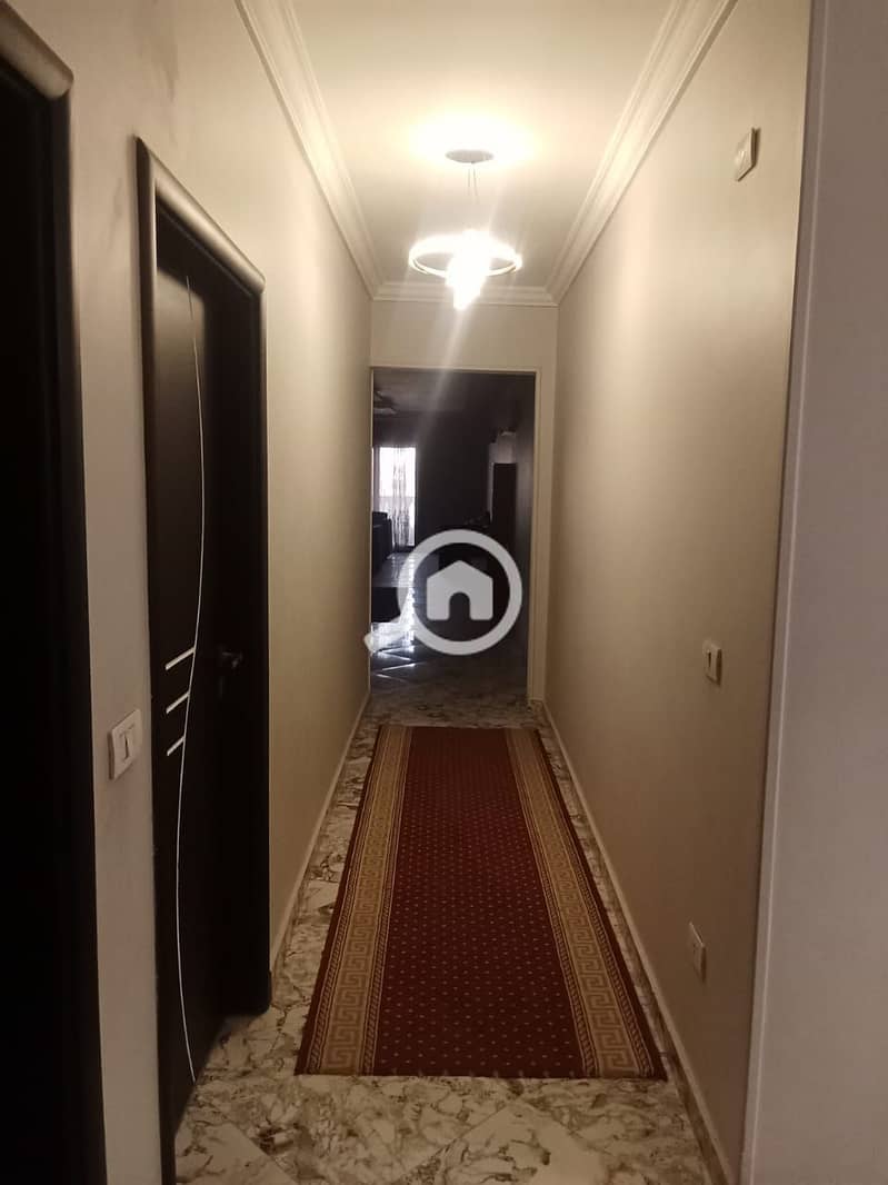 8 1000543670. jpg