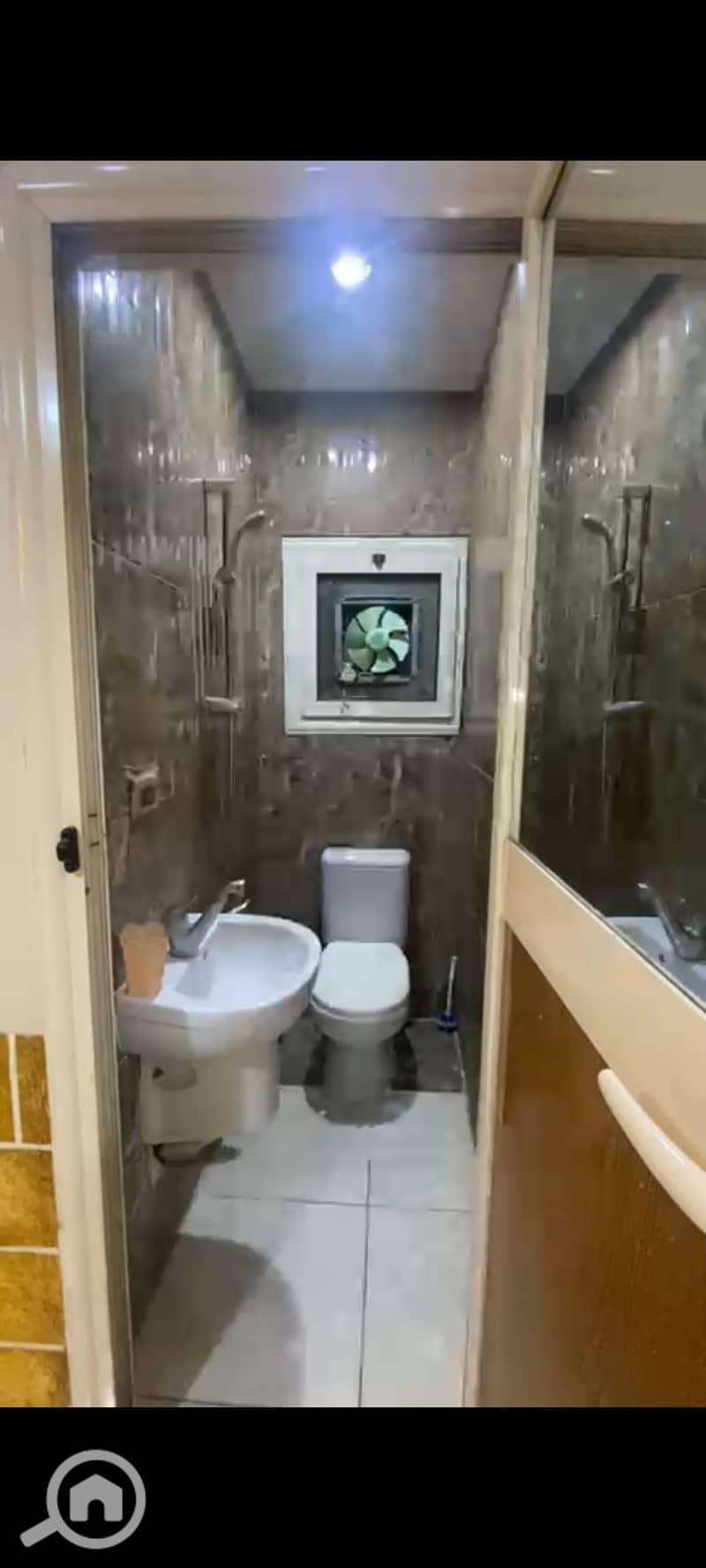 2 1000543760. jpg